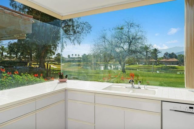 31 Pebble Beach Drive, Rancho Mirage, CA 92270