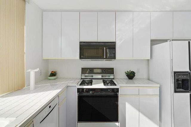 31 Pebble Beach Drive, Rancho Mirage, CA 92270