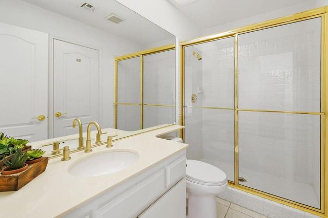 31 Pebble Beach Drive, Rancho Mirage, CA 92270