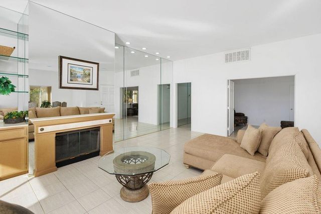 31 Pebble Beach Drive, Rancho Mirage, CA 92270