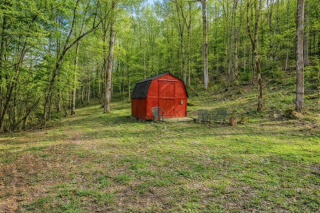 1783 Agnew Rd, Pulaski, TN 38478