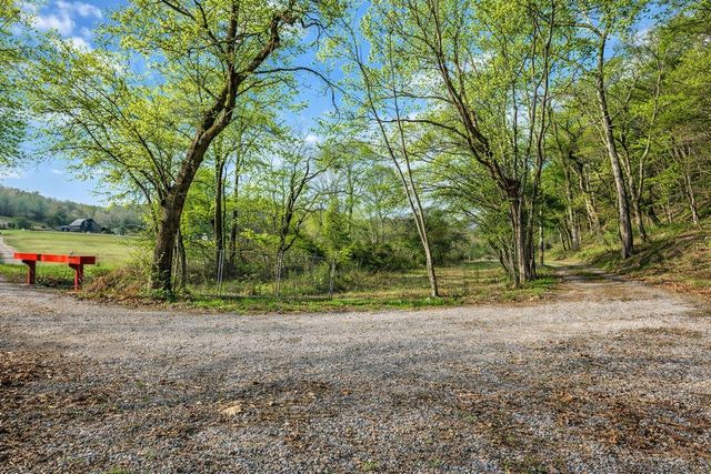 1783 Agnew Rd, Pulaski, TN 38478