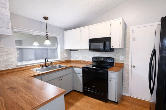 11062 LINDEN DRIVE, Spring Hill, FL 34609