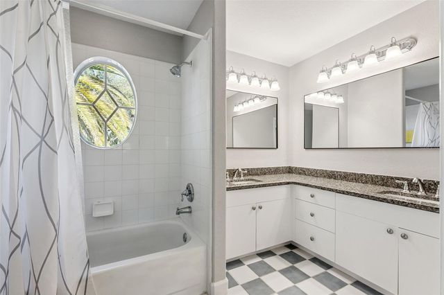 9833 CAMBERLEY CIRCLE, Orlando, FL 32836