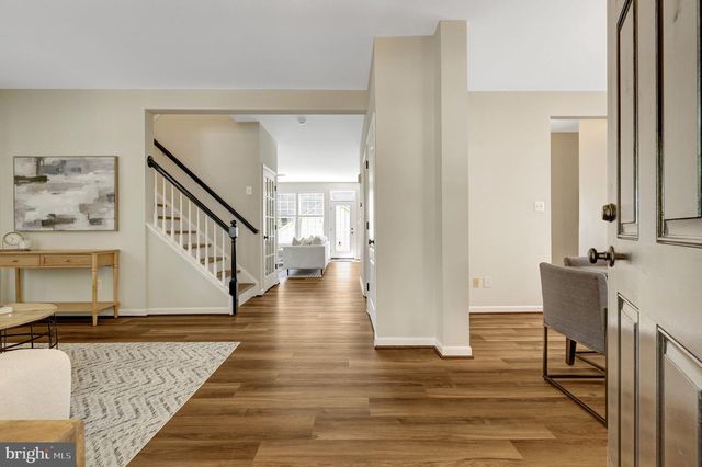 42985 CHESTERTON ST, Ashburn, VA 20147