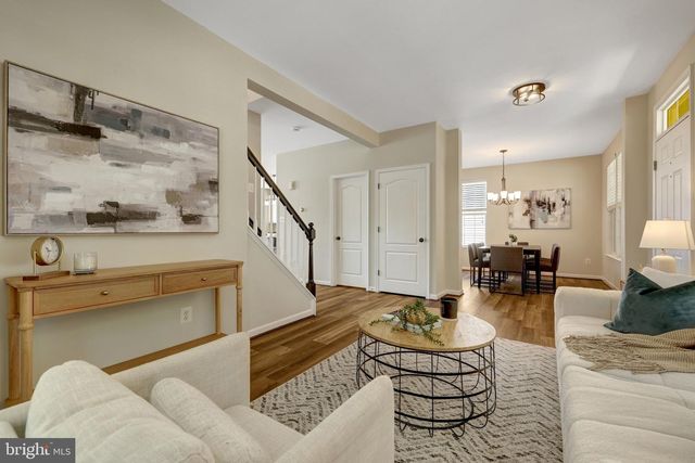 42985 CHESTERTON ST, Ashburn, VA 20147