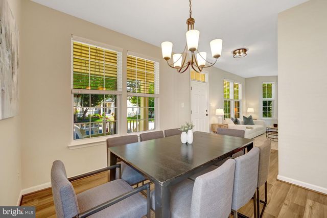42985 CHESTERTON ST, Ashburn, VA 20147