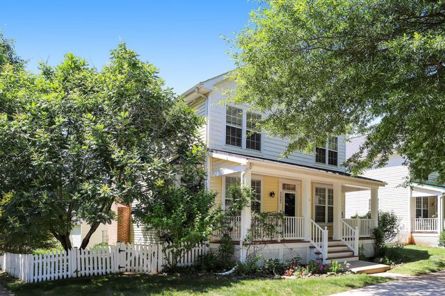 42985 CHESTERTON ST, Ashburn, VA 20147