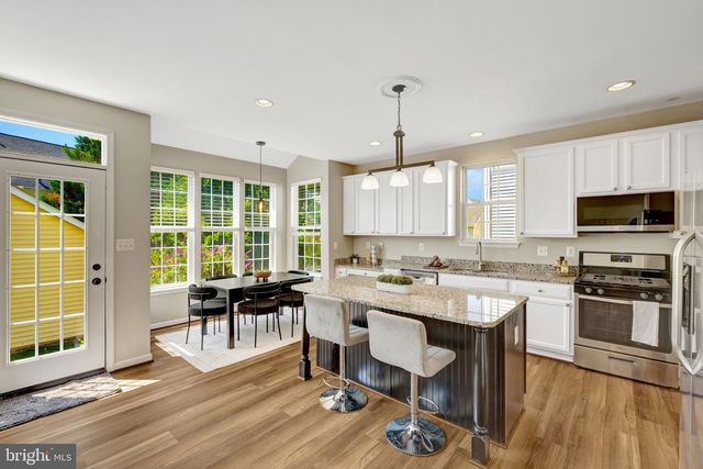 42985 CHESTERTON ST, Ashburn, VA 20147