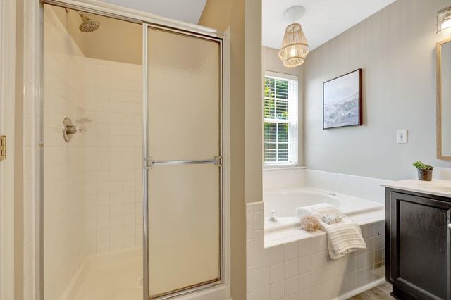 42985 CHESTERTON ST, Ashburn, VA 20147