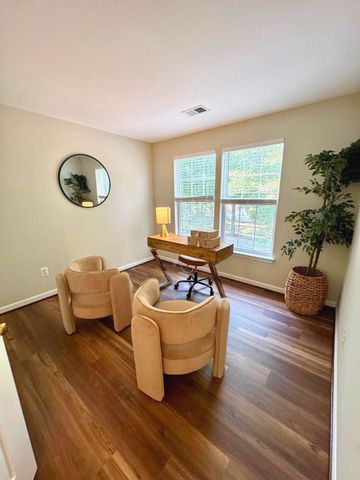 42985 CHESTERTON ST, Ashburn, VA 20147