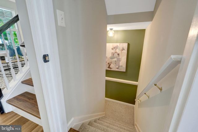 42985 CHESTERTON ST, Ashburn, VA 20147