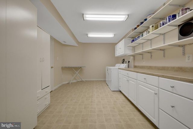 42985 CHESTERTON ST, Ashburn, VA 20147