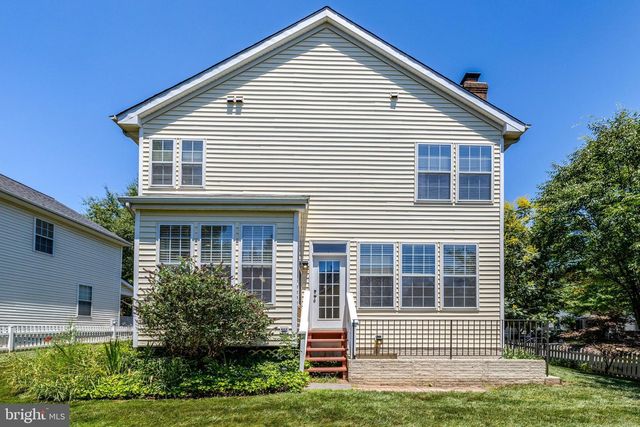 42985 CHESTERTON ST, Ashburn, VA 20147