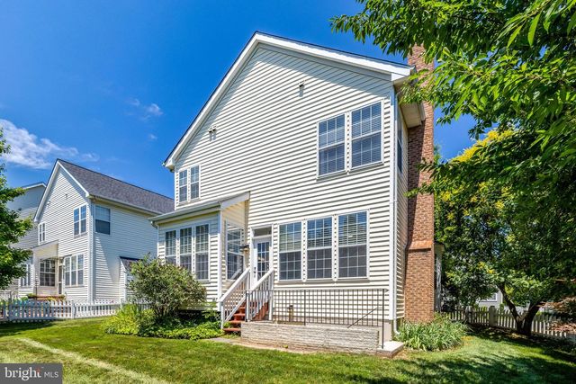 42985 CHESTERTON ST, Ashburn, VA 20147