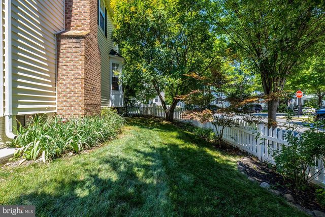 42985 CHESTERTON ST, Ashburn, VA 20147