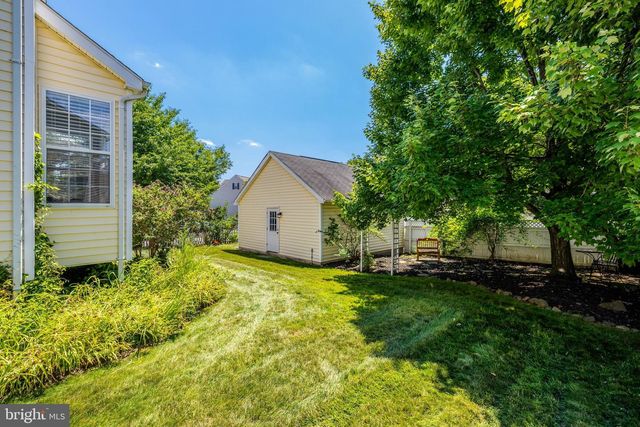 42985 CHESTERTON ST, Ashburn, VA 20147
