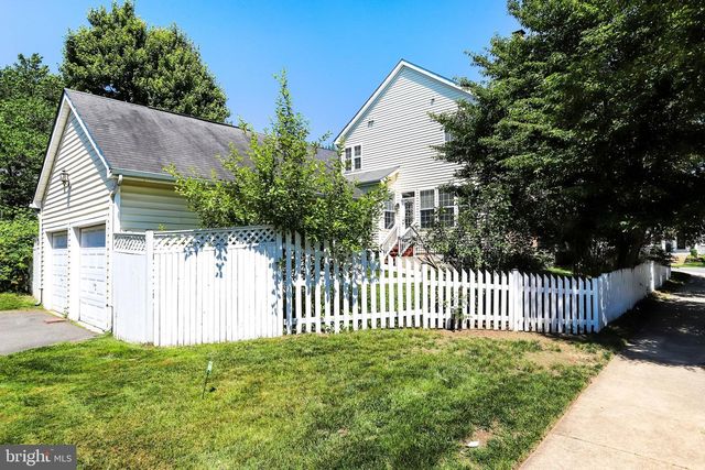 42985 CHESTERTON ST, Ashburn, VA 20147