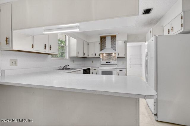 5785 GEORGE HODGES Road, Macclenny, FL 32063