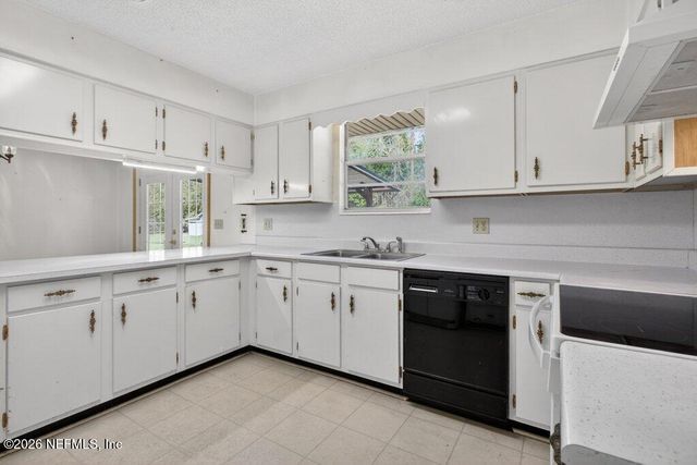 5785 GEORGE HODGES Road, Macclenny, FL 32063