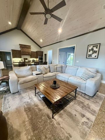 24 kalli Circle, Vilonia, AR 72173