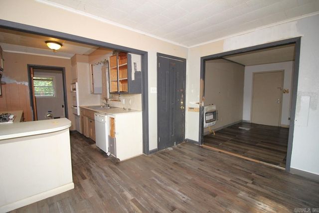 2218 Lakeshore Drive, Hot Springs, AR 71913