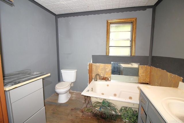 2218 Lakeshore Drive, Hot Springs, AR 71913