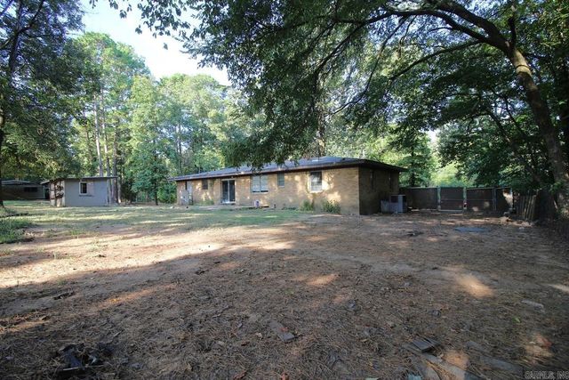 2218 Lakeshore Drive, Hot Springs, AR 71913