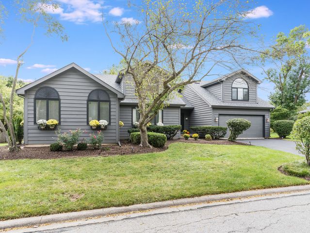 1923 Hillside Lane, Lisle, IL 60532