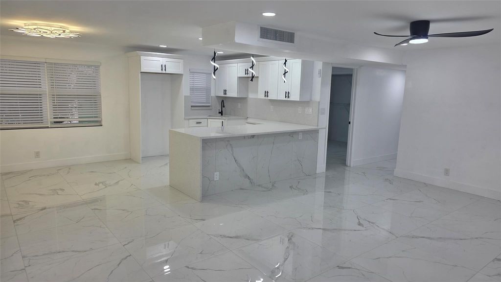 5332 NW 18th Street 1-O, Lauderhill, FL 33313