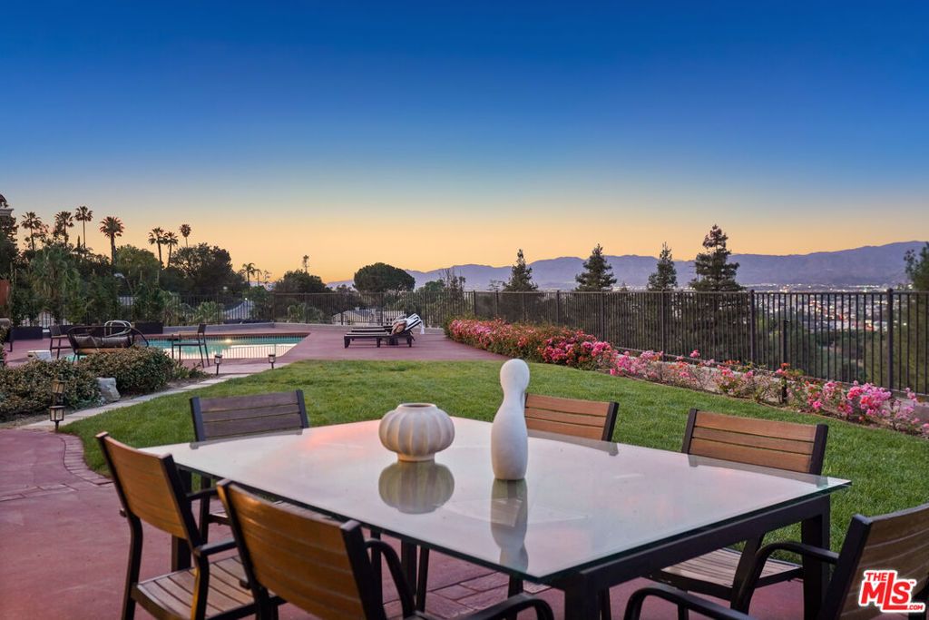 Image 51 of property listing at 11107 Mountcastle Drive, Studio City, CA 91604