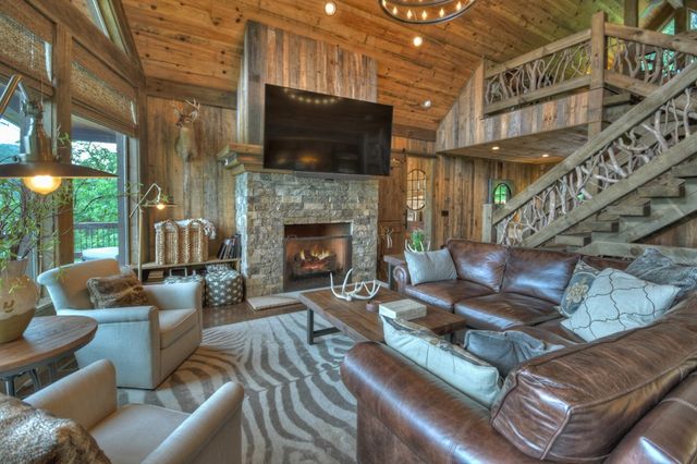 436 Geronimo Road, Blue Ridge, GA 30513