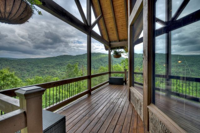 436 Geronimo Road, Blue Ridge, GA 30513
