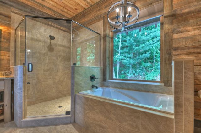 436 Geronimo Road, Blue Ridge, GA 30513