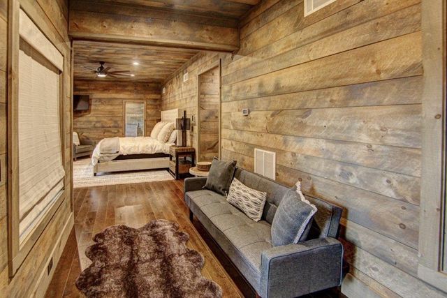 436 Geronimo Road, Blue Ridge, GA 30513