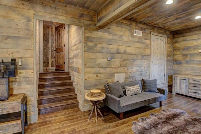 436 Geronimo Road, Blue Ridge, GA 30513