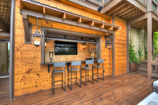 436 Geronimo Road, Blue Ridge, GA 30513
