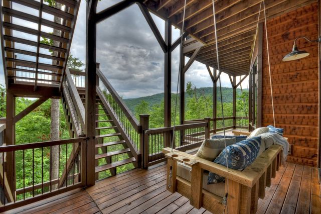 436 Geronimo Road, Blue Ridge, GA 30513