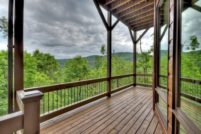 436 Geronimo Road, Blue Ridge, GA 30513