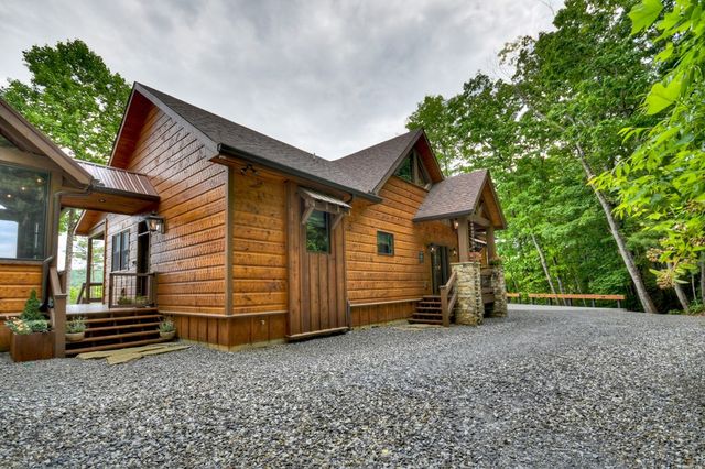 436 Geronimo Road, Blue Ridge, GA 30513