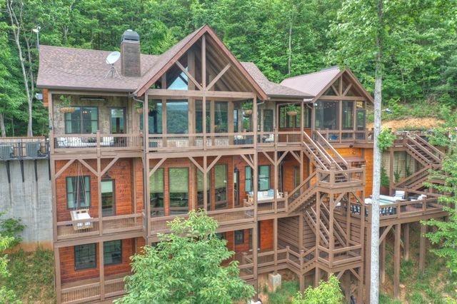 436 Geronimo Road, Blue Ridge, GA 30513