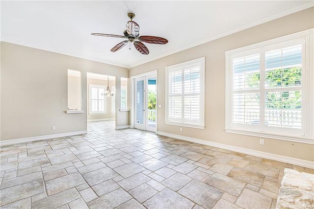 1495 Gordon River LN, Naples, FL 34104
