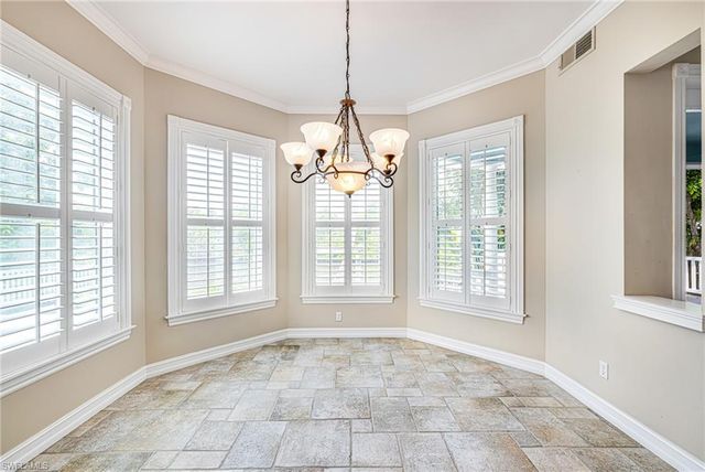 1495 Gordon River LN, Naples, FL 34104