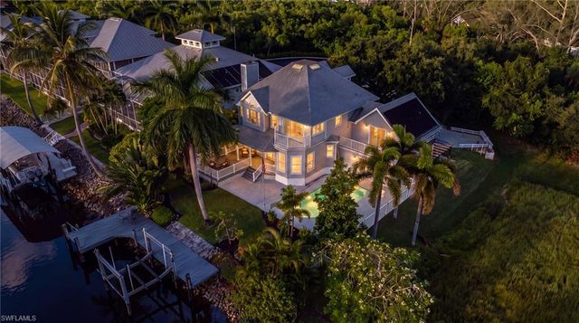 1495 Gordon River LN, Naples, FL 34104