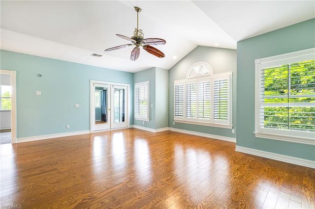 1495 Gordon River LN, Naples, FL 34104