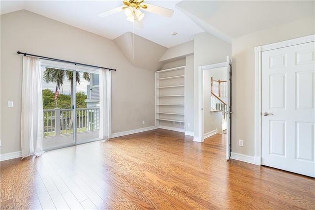 1495 Gordon River LN, Naples, FL 34104