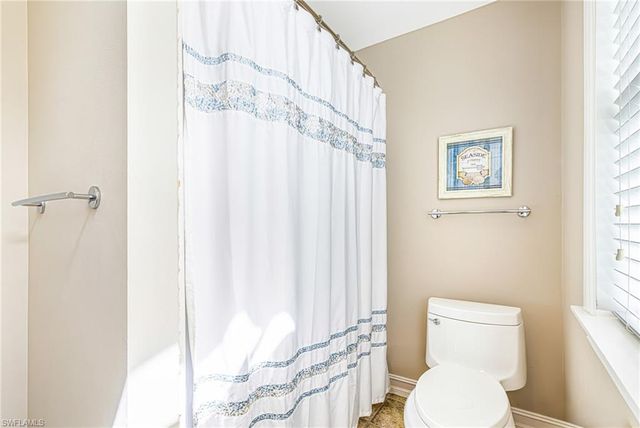 1495 Gordon River LN, Naples, FL 34104