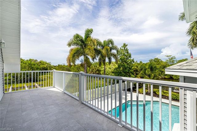 1495 Gordon River LN, Naples, FL 34104
