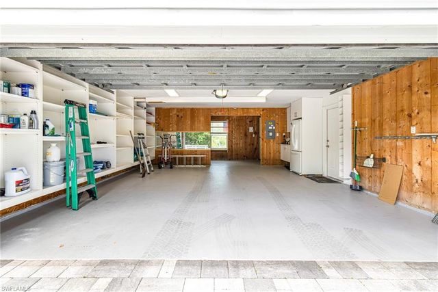 1495 Gordon River LN, Naples, FL 34104