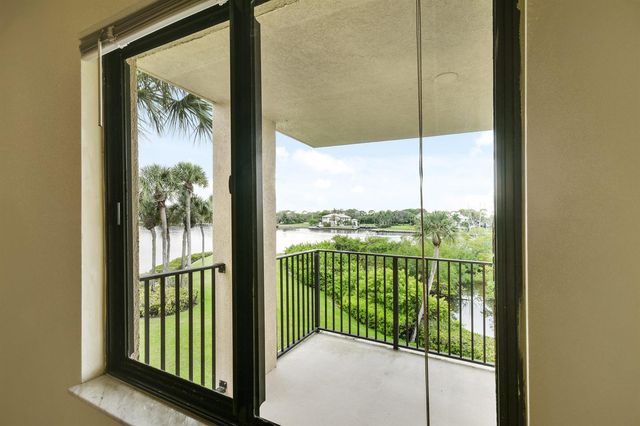 1701 Marina Isle Way 301, Jupiter, FL 33477